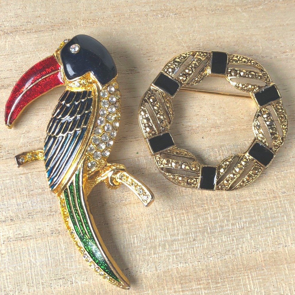 Vintage Brooch Pin Lot 3" Rhinestone Enamel‎ Toucan Bird Wreath Black Gold Tone